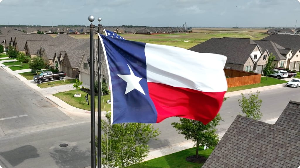texas flag, roof insurance